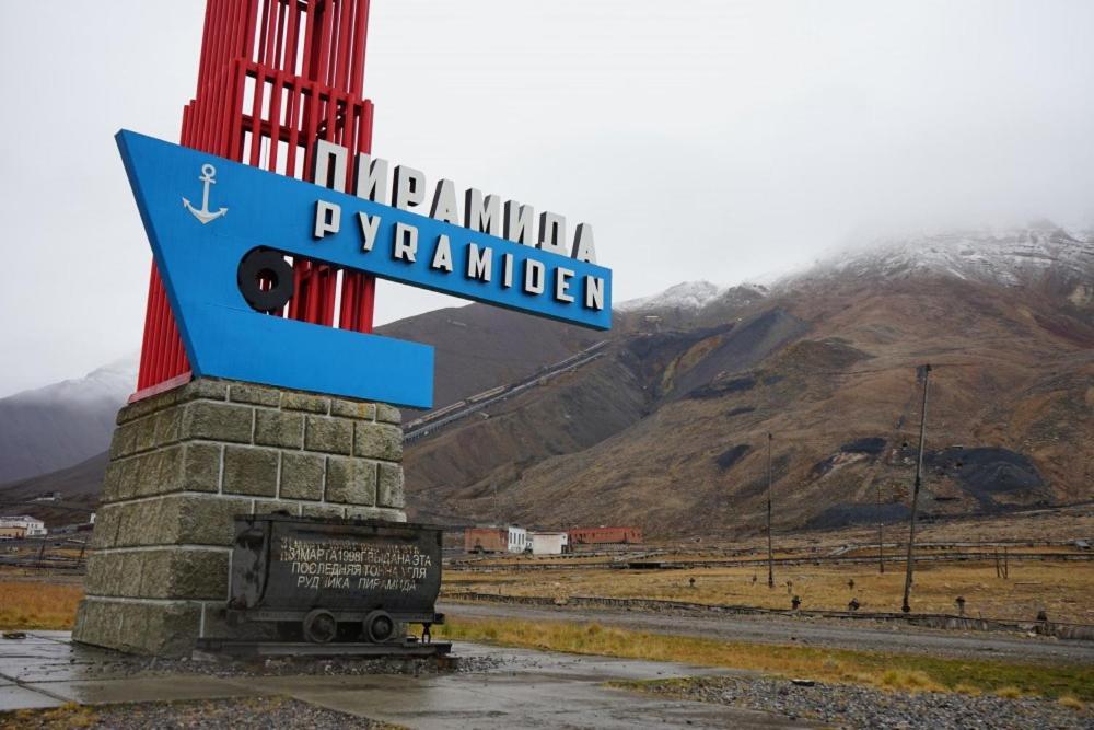 Hotel Pyramiden Ngoại thất bức ảnh