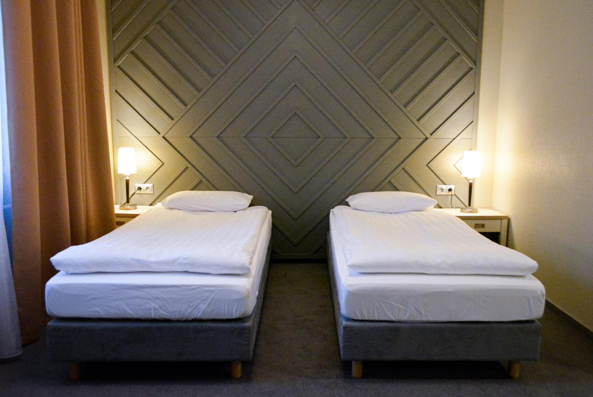 Hotel Pyramiden Ngoại thất bức ảnh